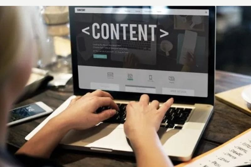 Những câu hỏi thường gặp về phần mềm tạo content AI